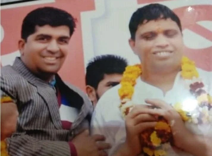 Dr. Avadhesh Kaushik with Patanjali co-founder Acharya Balkrishna